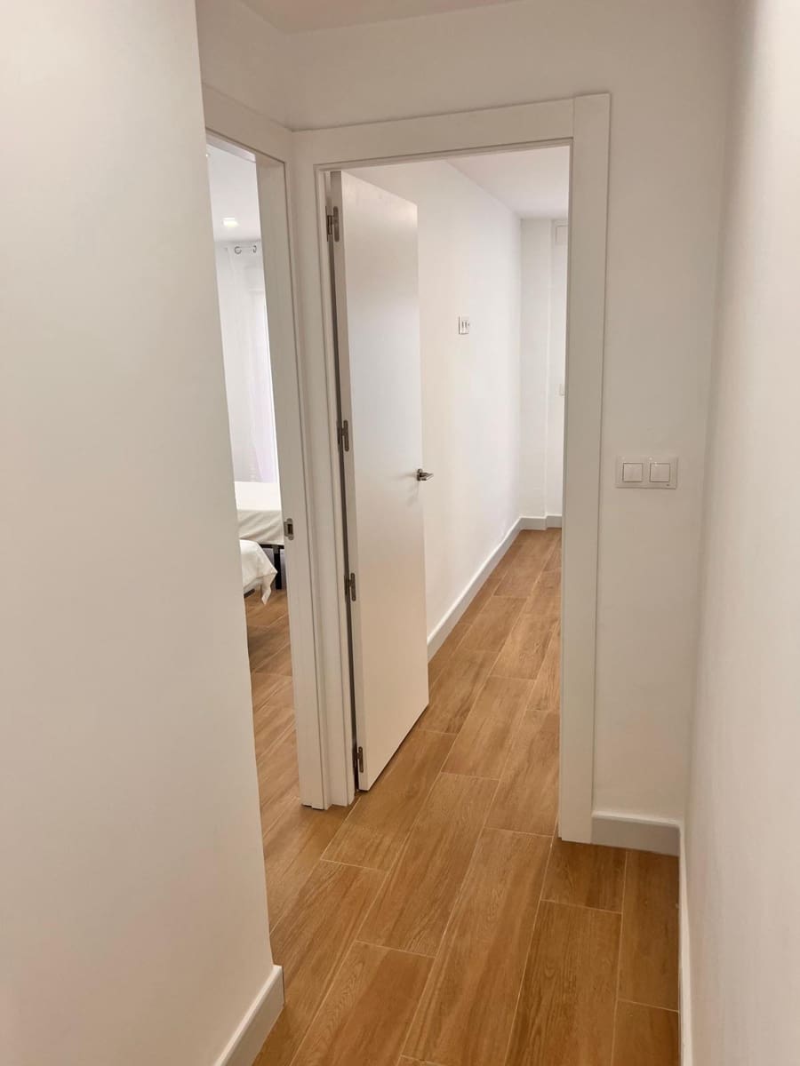 2 soveværelse Lejlighed til leje i Granada by - € 1.100 (Ref: 9424102)