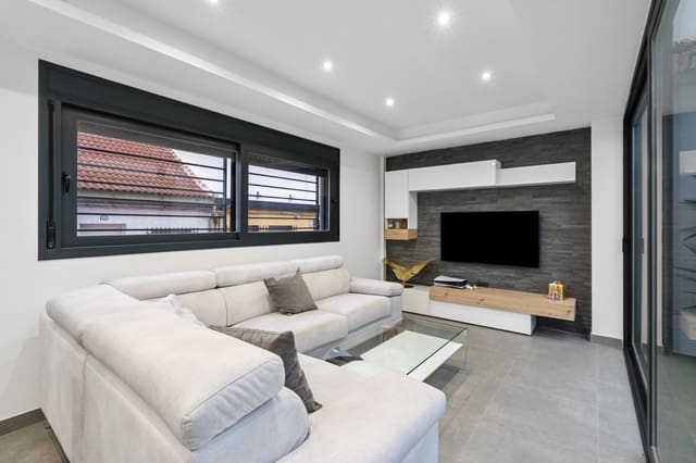 3 soveværelse Rækkehus til salg i Zaidin, Granada by med swimmingpool - € 375.000 (Ref: 9714371)