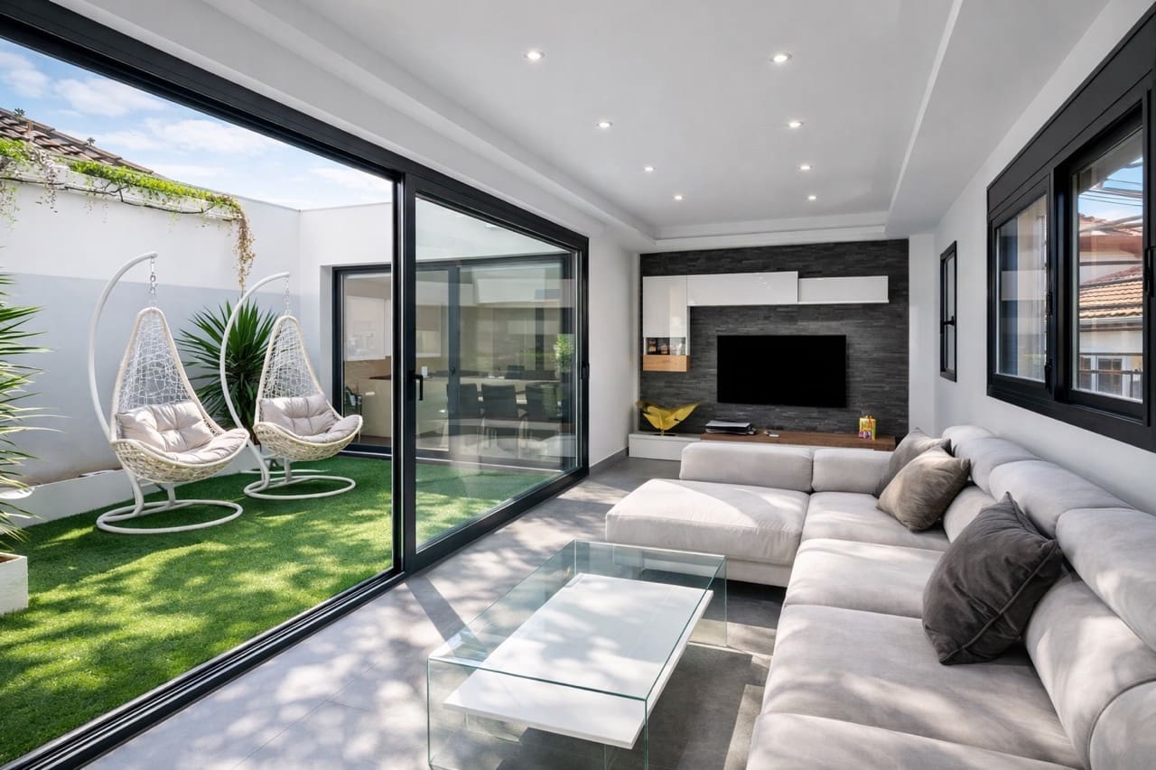 3 soveværelse Rækkehus til salg i Granada by med swimmingpool - € 375.000 (Ref: 9714371)