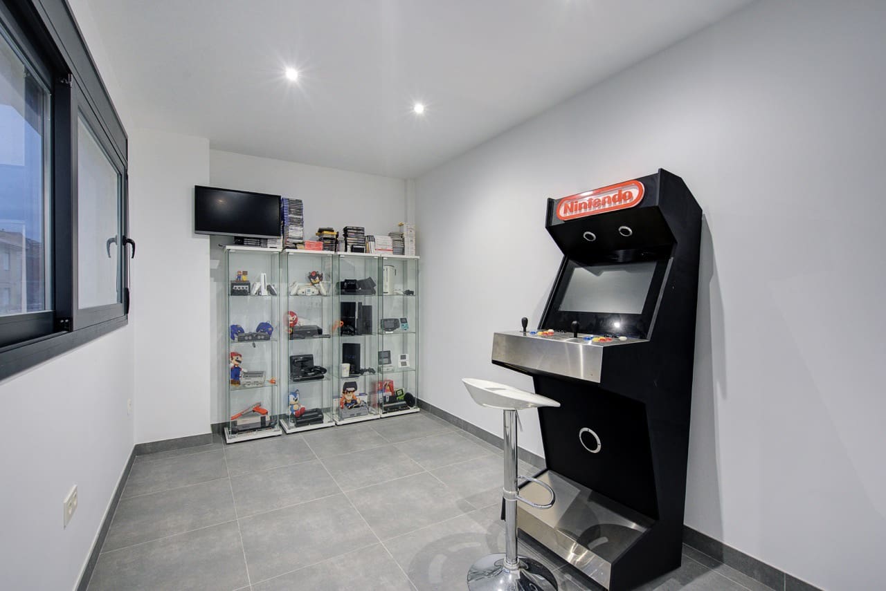 3 soveværelse Rækkehus til salg i Granada by med swimmingpool - € 375.000 (Ref: 9714371)