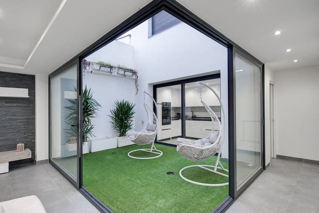 3 soveværelse Rækkehus til salg i Zaidin, Granada by med swimmingpool - € 375.000 (Ref: 9714371)