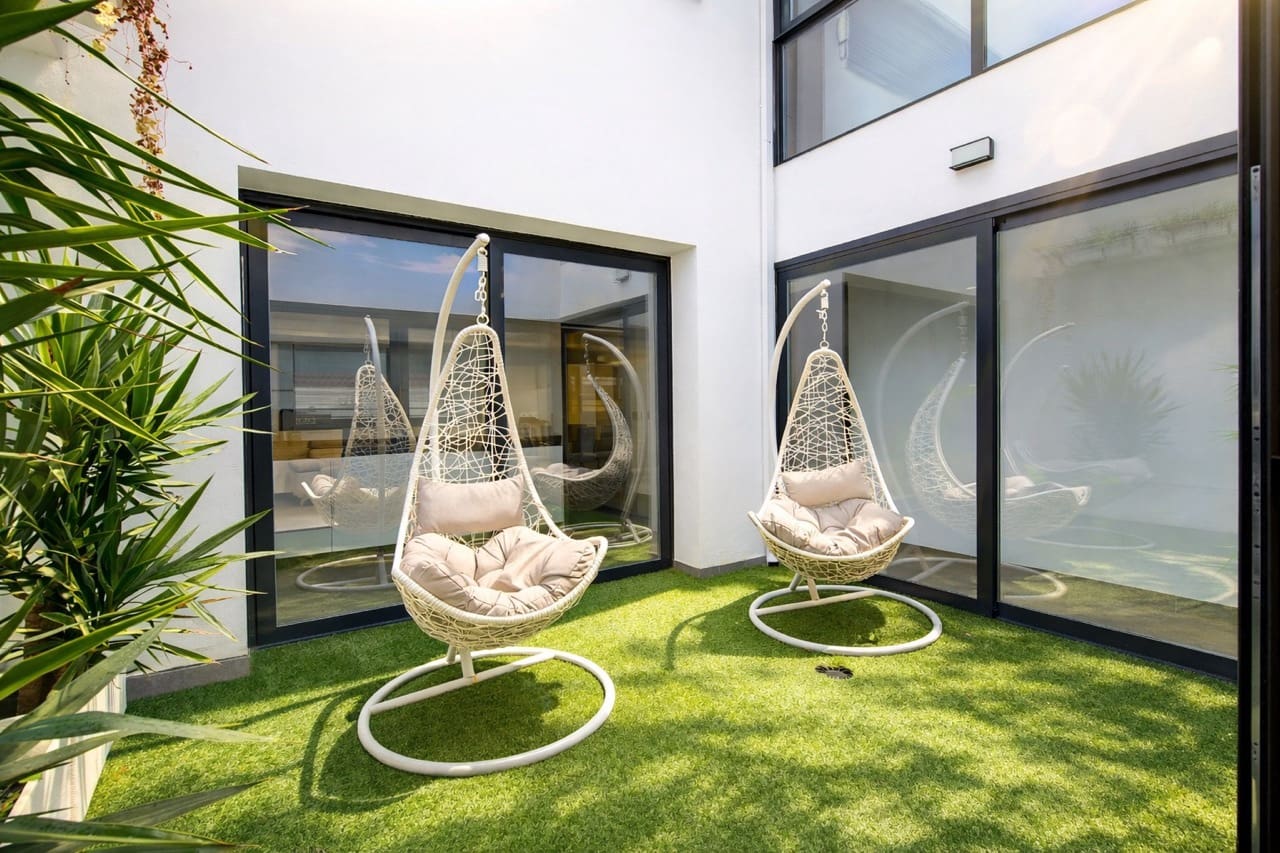 3 soveværelse Rækkehus til salg i Granada by med swimmingpool - € 375.000 (Ref: 9714371)