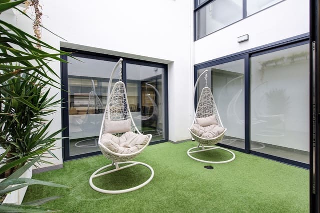 3 soveværelse Rækkehus til salg i Zaidin, Granada by med swimmingpool - € 375.000 (Ref: 9714371)