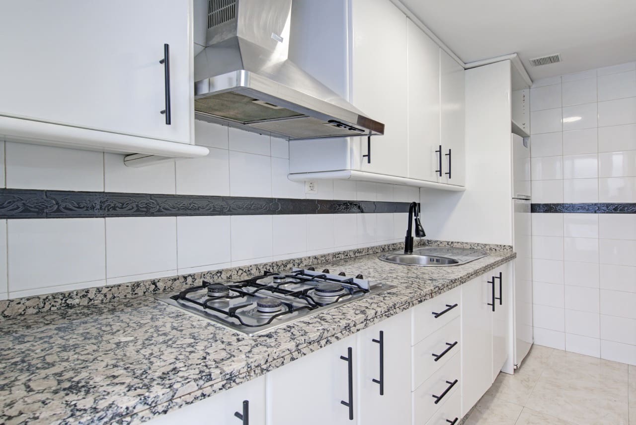 2 soverom Leilighet til salgs i Granada by - € 215 000 (Ref: 9714372)