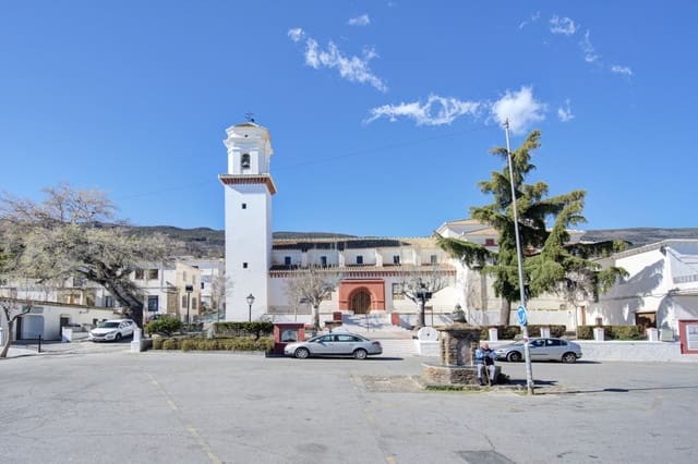 6 bedroom Townhouse for sale in La Taha with garage - € 129,900 (Ref: 9783482)