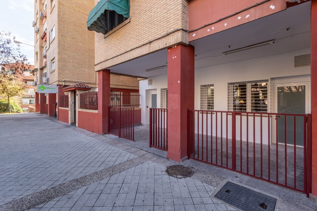 1 bedroom Apartment for sale in Granada city - € 145,000 (Ref: 9783483)