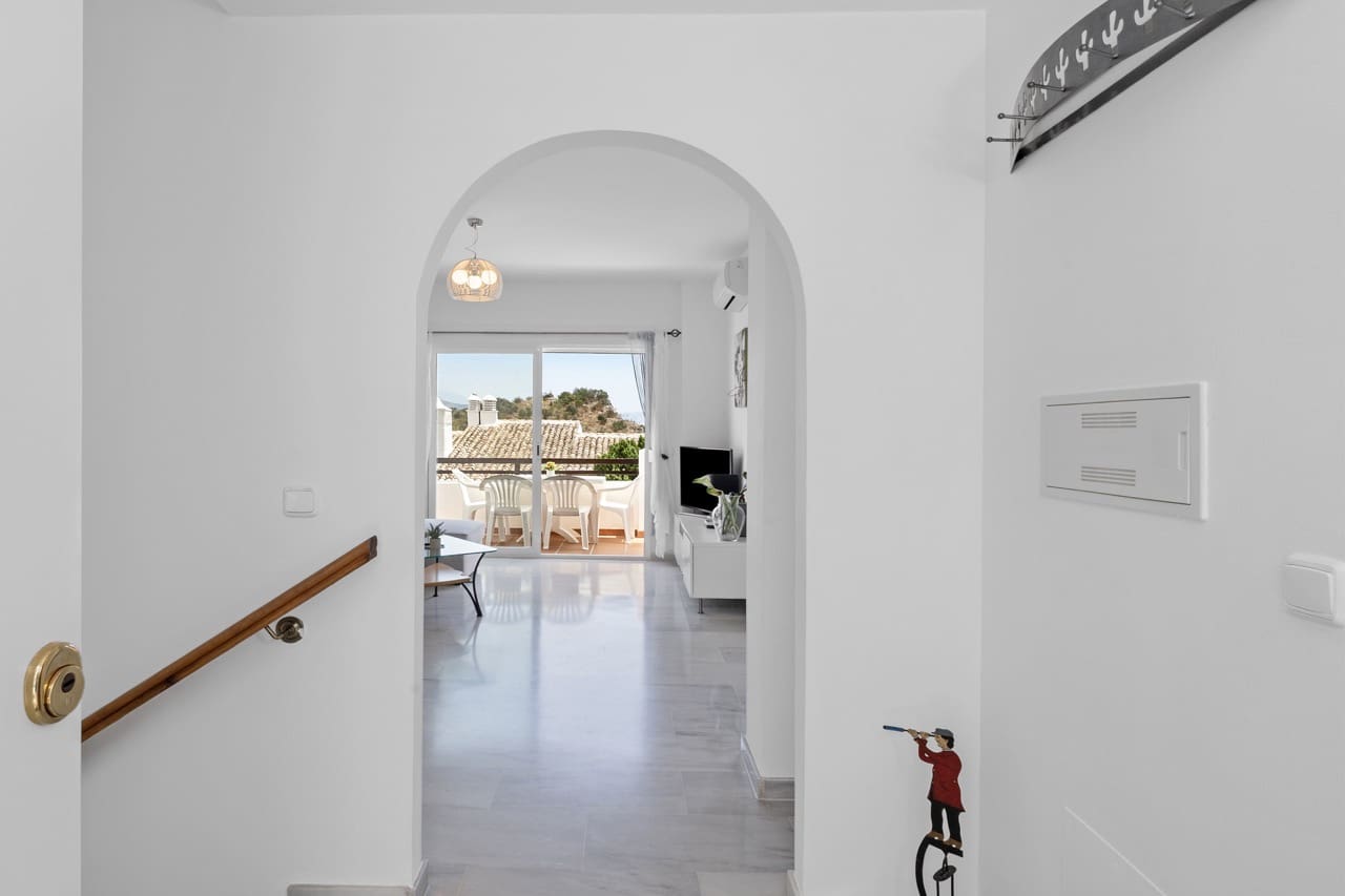 2 bedroom Terraced Villa for sale in La Herradura with garage - € 335,000 (Ref: 9950433)