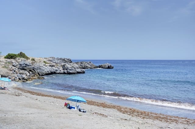 2 bedroom Terraced Villa for sale in La Herradura, Almuñécar with garage - € 335,000 (Ref: 9950433)