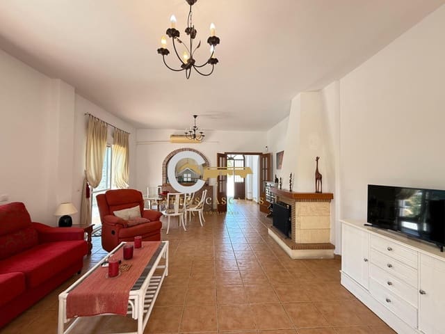 3 chambre Finca/Maison de Campagne à vendre à Cómpeta avec piscine garage - 329 900 € (Ref: 9446761)