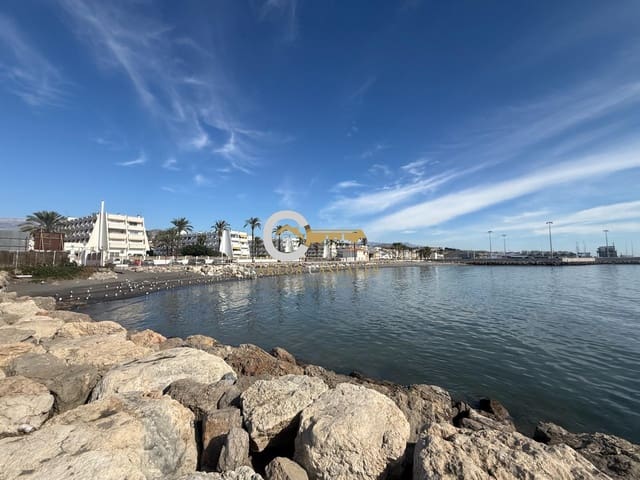 1 makuuhuone Huoneisto vuokrattavana paikassa Caleta de Vélez, Vélez-Málaga mukana uima-altaan - 800 € (Ref: 9446767)