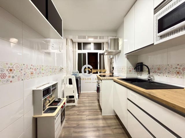 3 soveværelse Lejlighed til salg i Carretera de Cadiz, Málaga by - € 255.000 (Ref: 9446771)