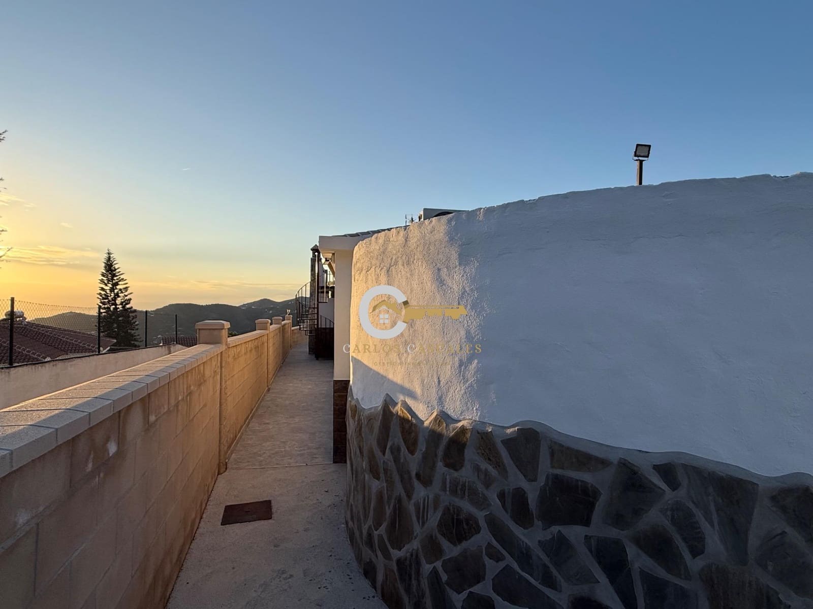 3 Zimmer Finca/Landgut zu vermieten in Torrox mit Pool - 2.200 € (Ref: 9513601)