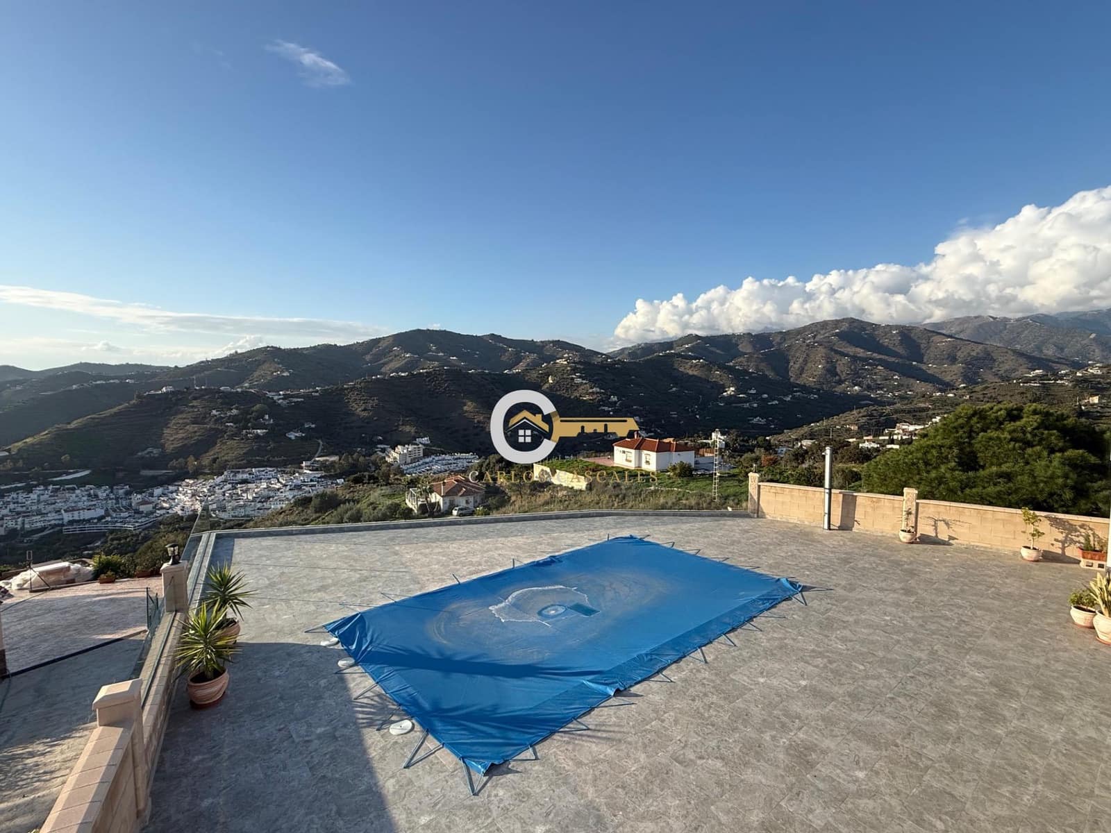 3 Zimmer Finca/Landgut zu vermieten in Torrox mit Pool - 2.200 € (Ref: 9513601)