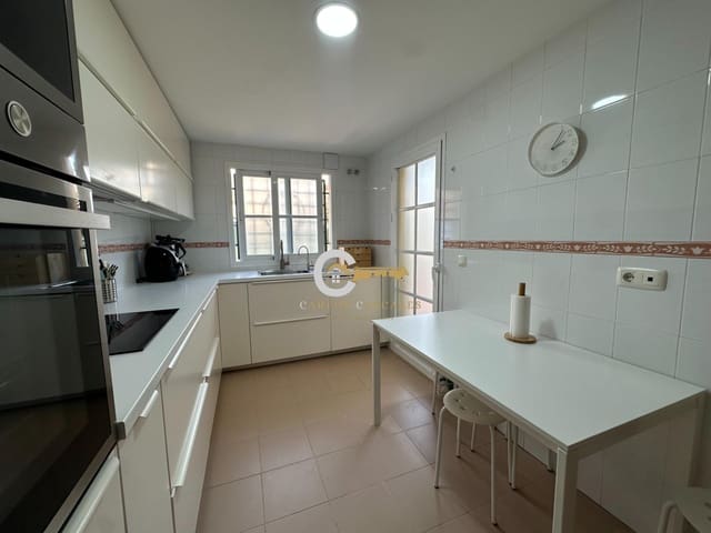 Piso de 3 habitaciones en Caleta de Vélez, Vélez-Málaga en venta con piscina - 363.000 € (Ref: 9524502)