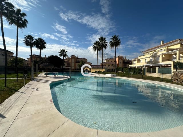 Piso de 3 habitaciones en Caleta de Vélez, Vélez-Málaga en venta con piscina - 363.000 € (Ref: 9524502)