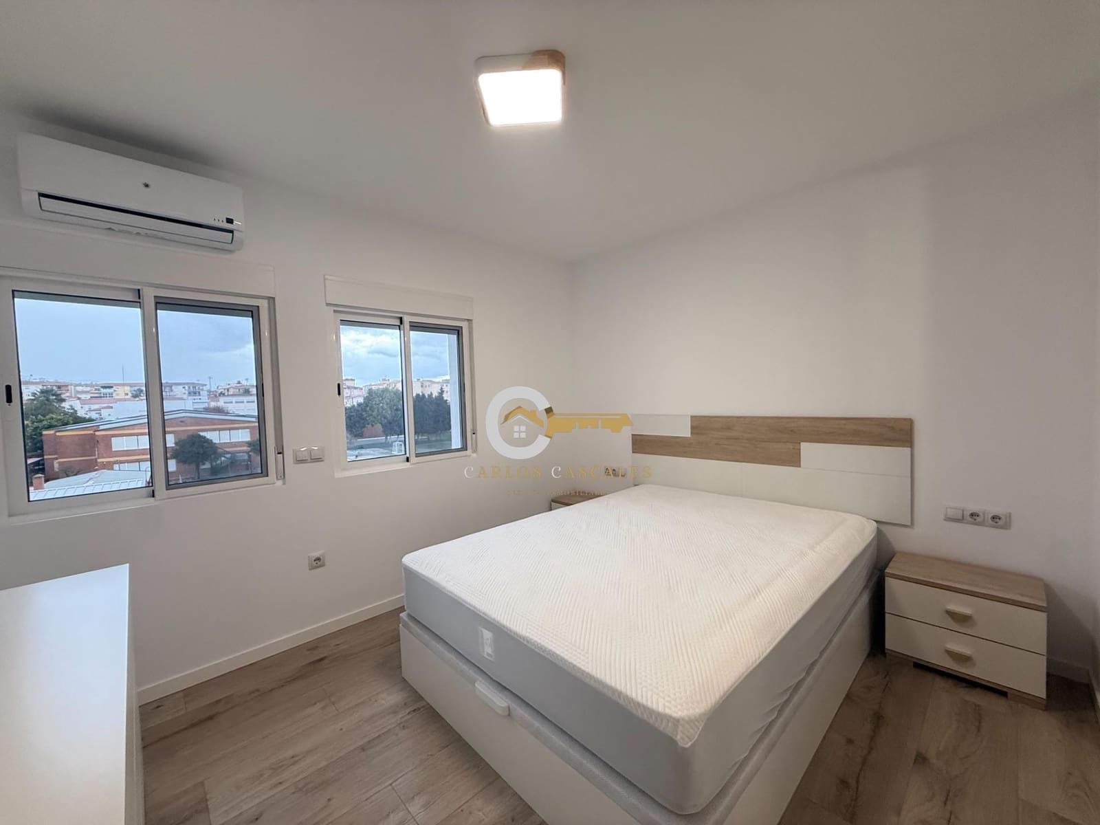 2 bedroom Flat for sale in Velez-Malaga - € 243,500 (Ref: 9608233)