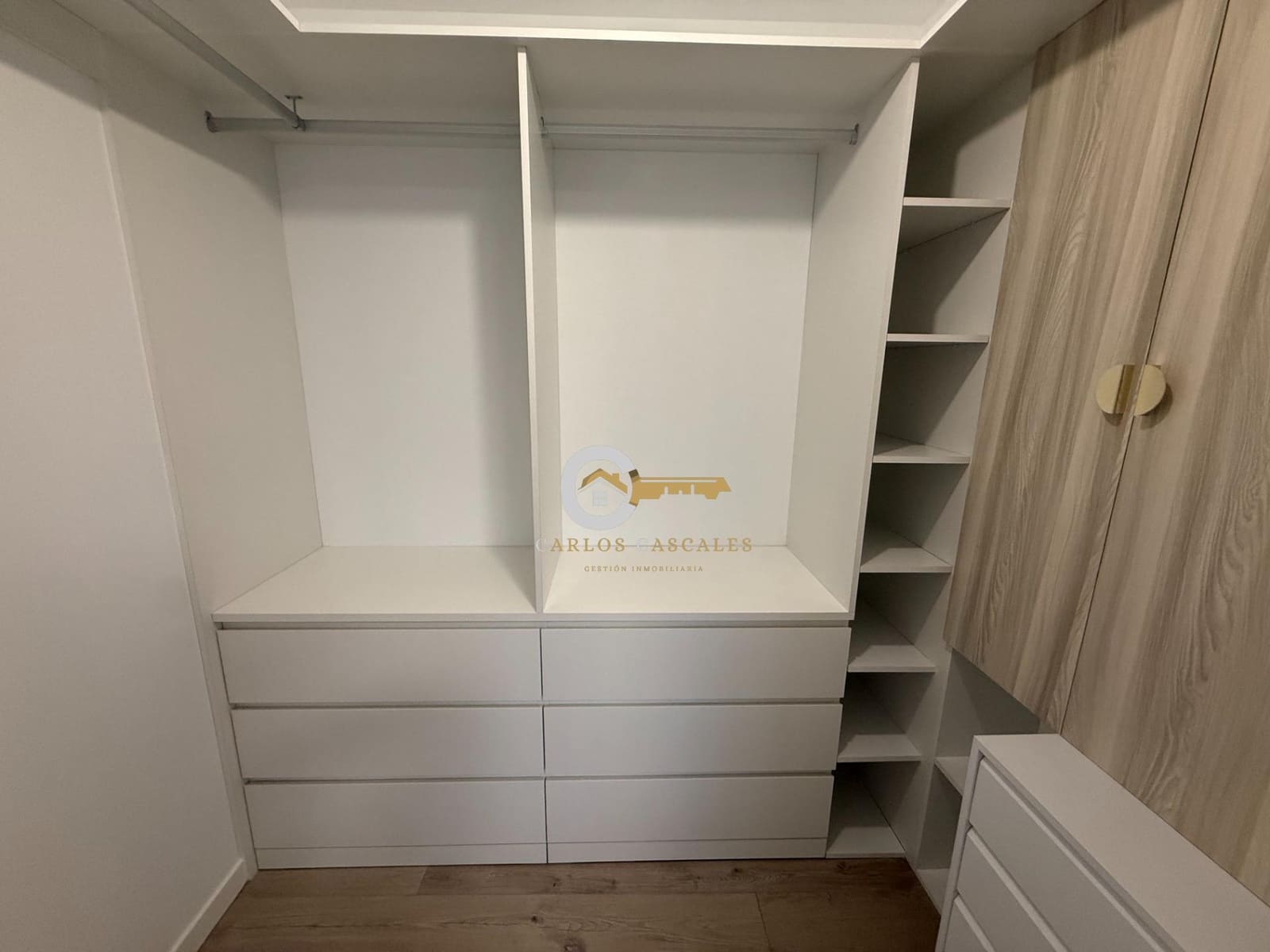 2 bedroom Flat for sale in Velez-Malaga - € 243,500 (Ref: 9608233)