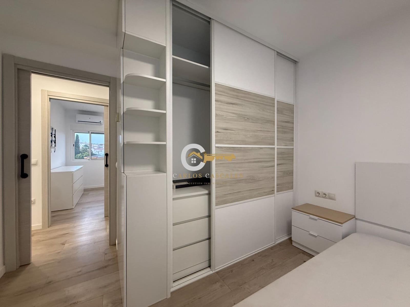 2 bedroom Flat for sale in Velez-Malaga - € 243,500 (Ref: 9608233)