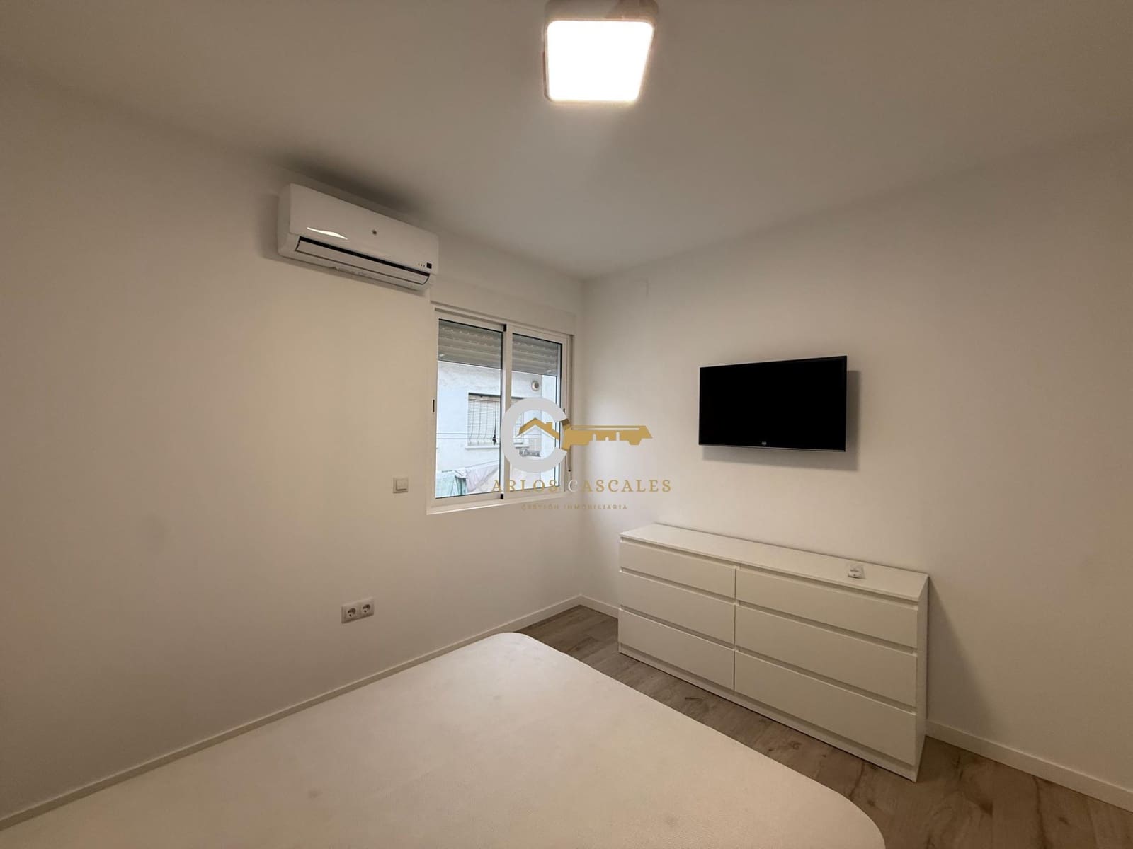 2 bedroom Flat for sale in Velez-Malaga - € 243,500 (Ref: 9608233)