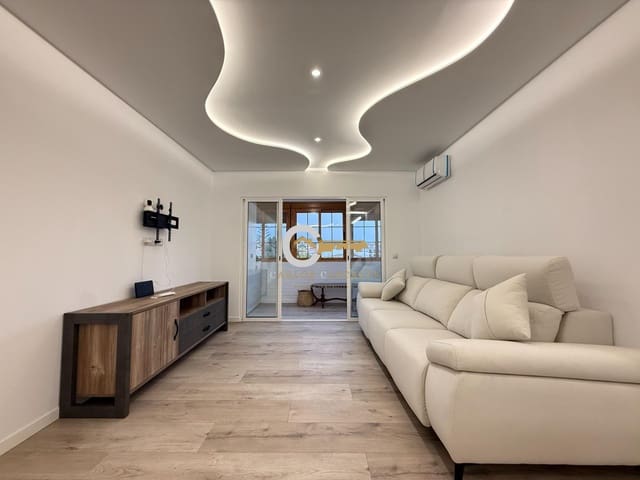 Piso de 2 habitaciones en Vélez-Málaga en venta - 243.500 € (Ref: 9608233)