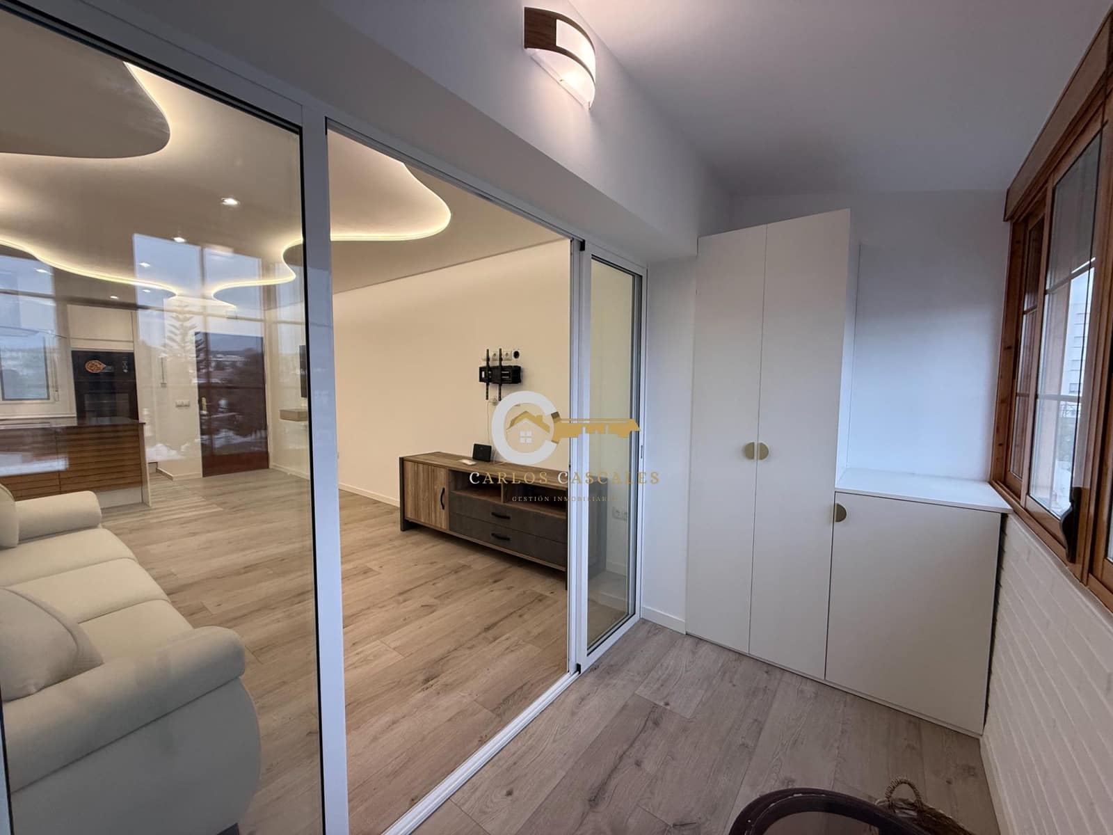 2 bedroom Flat for sale in Velez-Malaga - € 243,500 (Ref: 9608233)