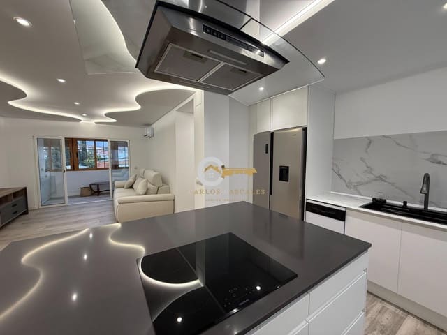 2 slaapkamer Flat te koop in Vélez-Málaga - € 243.500 (Ref: 9608233)