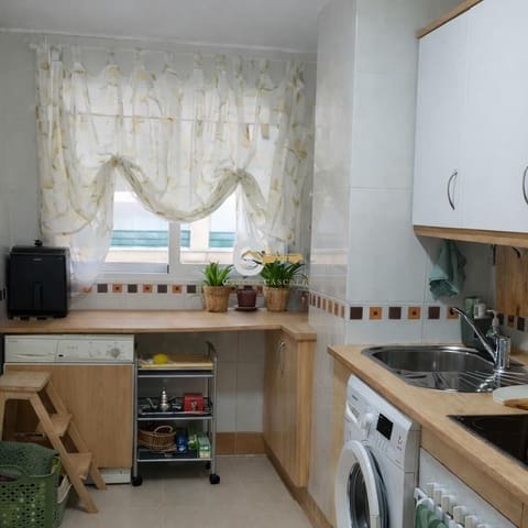 3 soveværelse Lejlighed til salg i Caleta de Vélez, Vélez-Málaga med swimmingpool - € 330.000 (Ref: 9625903)