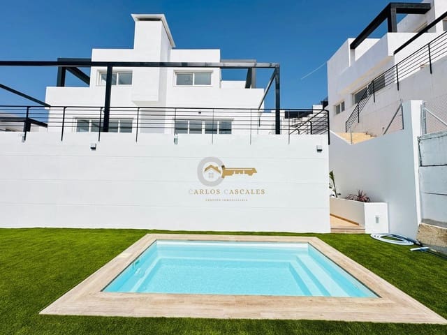 2 makuuhuone Huvila myytävänä paikassa El Peñoncillo, Torrox mukana uima-altaan - 525 000 € (Ref: 9627799)