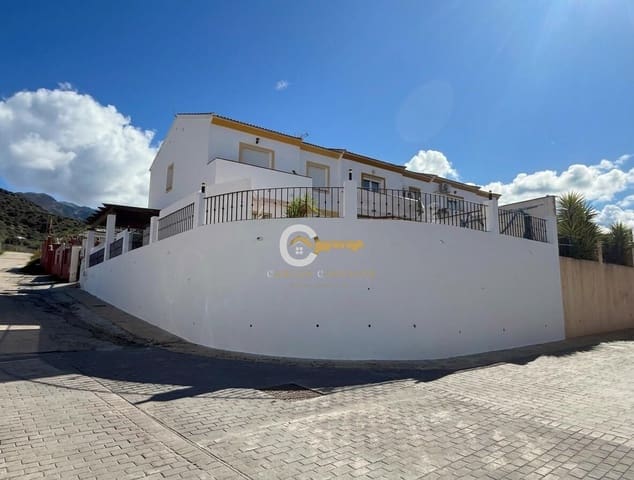 4 makuuhuone Paritalo myytävänä paikassa Puente de Don Manuel, Alcaucín mukana uima-altaan - 300 000 € (Ref: 9677624)