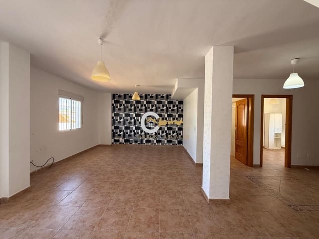 4 makuuhuone Paritalo myytävänä paikassa Puente de Don Manuel, Alcaucín mukana uima-altaan - 300 000 € (Ref: 9677624)