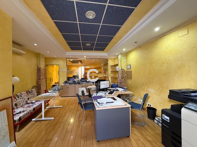 Commercial for sale in Vélez-Málaga - € 120,000 (Ref: 9696294)