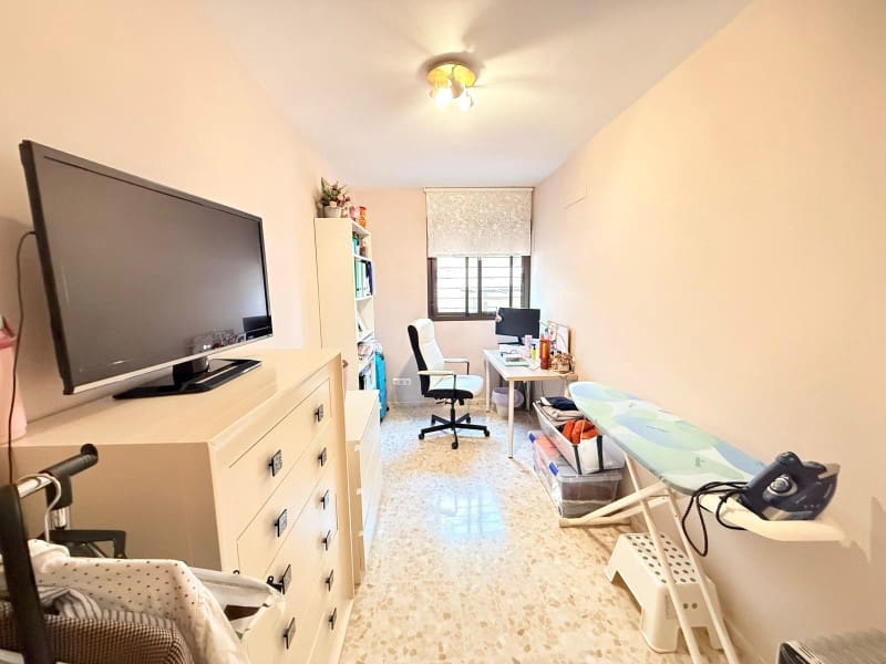 4 sypialnia Willa na sprzedaż w Velez-Malaga - 320 000 € (Ref: 9784338)