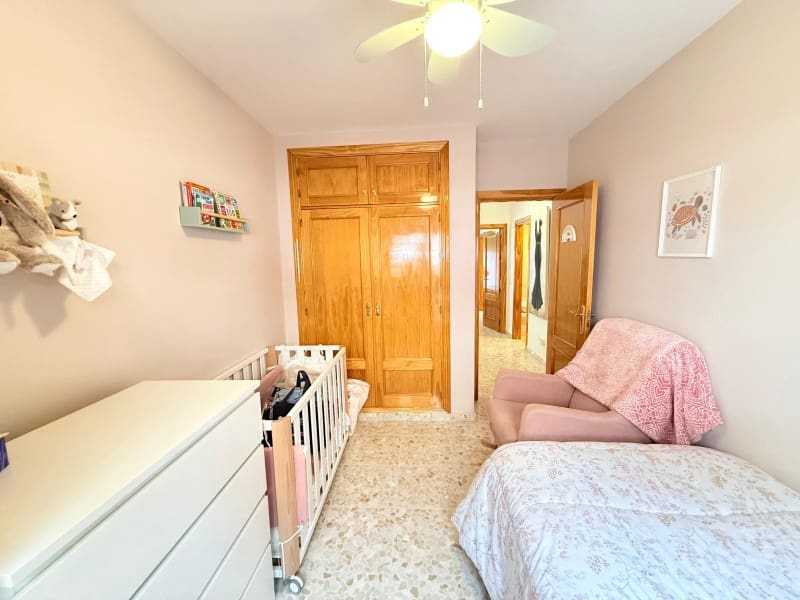 4 sypialnia Willa na sprzedaż w Velez-Malaga - 320 000 € (Ref: 9784338)