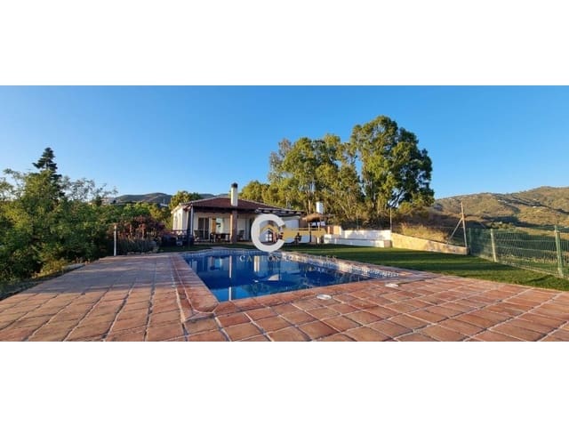 2 sovrum Finca/Hus på landet till salu i Vélez-Málaga med pool - 505 000 € (Ref: 9790962)