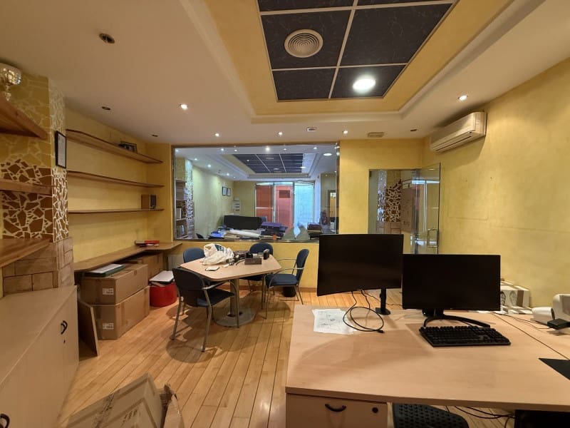 Commercial for sale in Velez-Malaga - € 120,000 (Ref: 9790963)