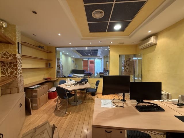 Kommersiell til salgs i Vélez-Málaga - € 120 000 (Ref: 9790963)