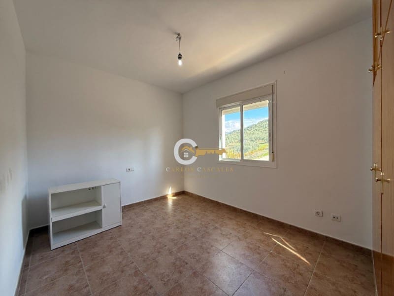 4 sovrum Semi-fristående Villa till salu i Alcaucin med pool - 300 000 € (Ref: 9790965)