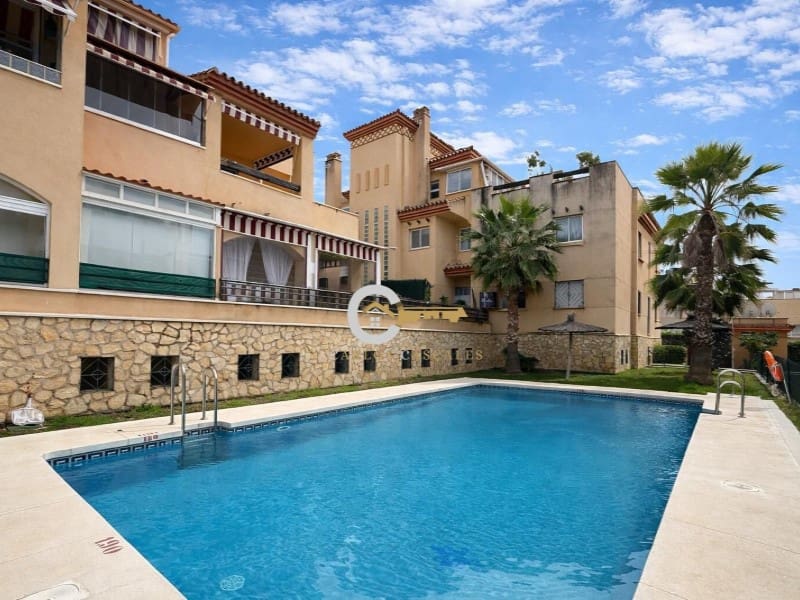3 slaapkamer Flat te koop in Caleta de Velez - € 349.900 (Ref: 9790966)