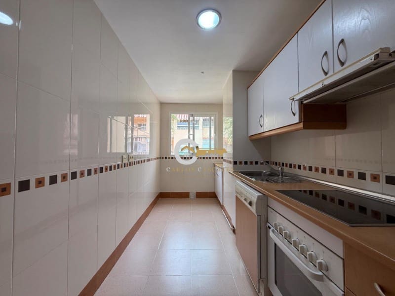 3 slaapkamer Flat te koop in Caleta de Velez - € 349.900 (Ref: 9790966)