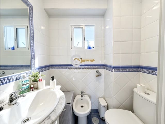 Piso de 3 habitaciones en Torre del Mar, Vélez-Málaga en venta - 285.000 € (Ref: 9825042)