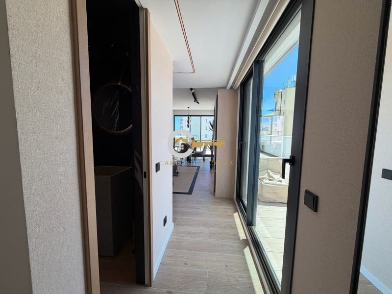 Apartamento de 2 habitaciones en Marbella en venta con garaje - 1.950.000 € (Ref: 9890294)