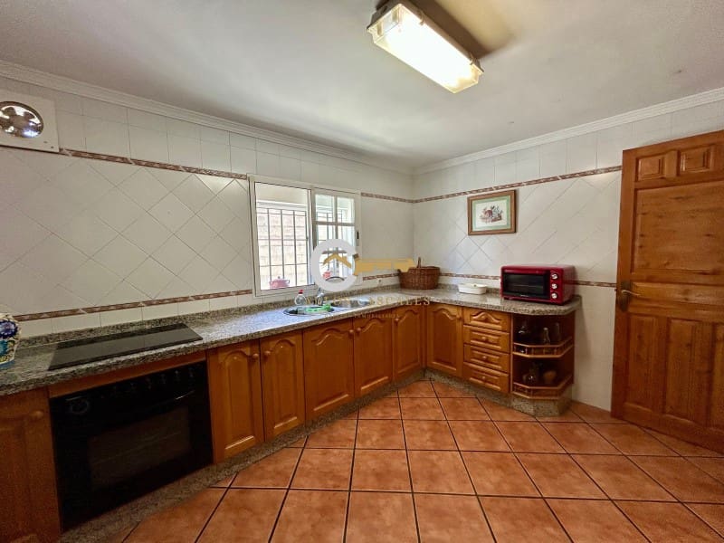 Finca/Casa Rural de 3 habitaciones en Benajarafe en venta con garaje - 365.000 € (Ref: 9894370)