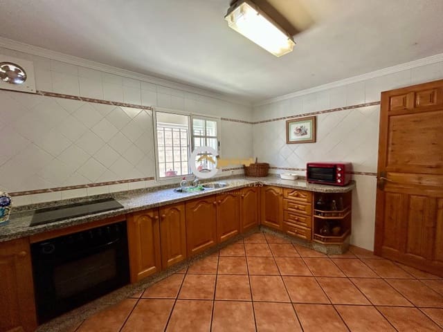 Finca/Casa Rural de 3 habitaciones en Benajarafe, Vélez-Málaga en venta con garaje - 365.000 € (Ref: 9894370)