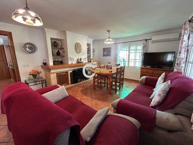 Finca/Casa Rural de 3 habitaciones en Benajarafe, Vélez-Málaga en venta con garaje - 365.000 € (Ref: 9894370)