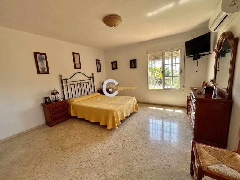 Finca/Casa Rural de 3 habitaciones en Benajarafe en venta con garaje - 365.000 € (Ref: 9894370)