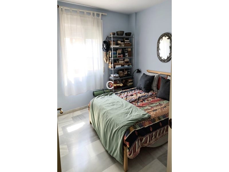 1 bedroom Flat for sale in Malaga city with garage - € 280,000 (Ref: 9899626)