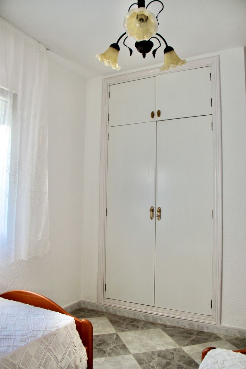 4 soveværelse Finca/Landehus til salg i Benaocaz med swimmingpool garage - € 360.000 (Ref: 9345682)