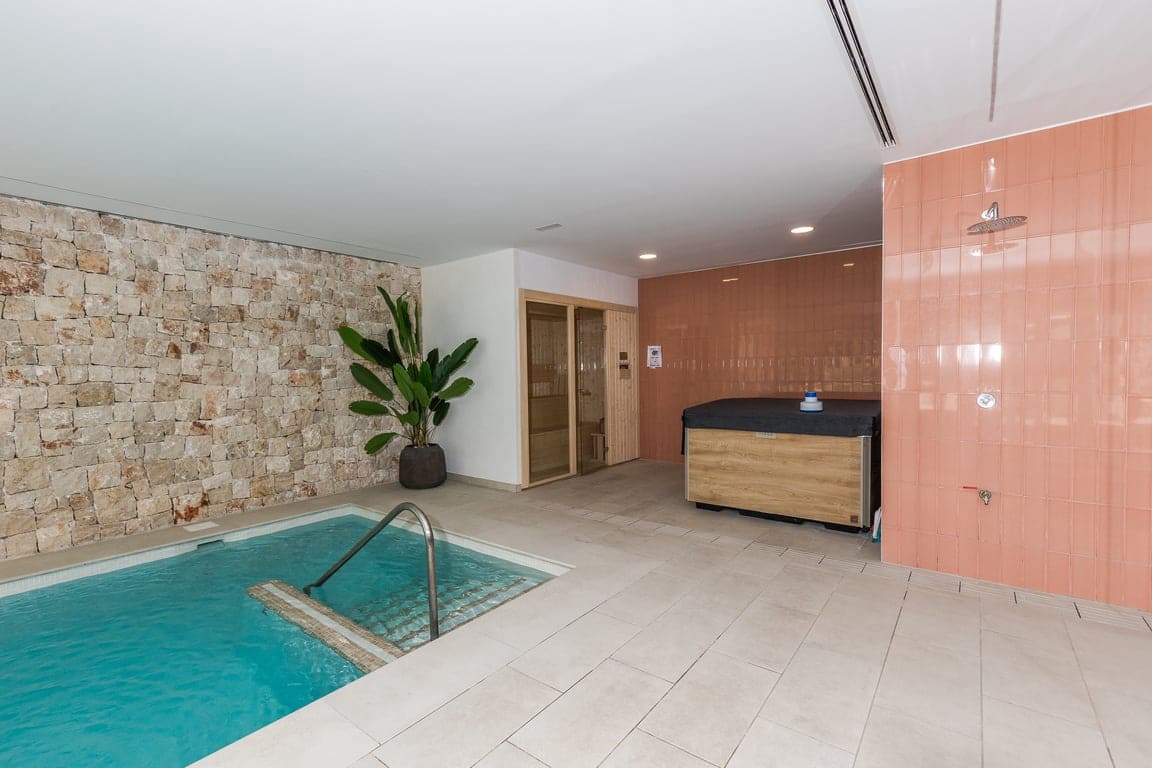 1 Zimmer Apartment zu vermieten in Javea / Xabia mit Pool Garage - 1.500 € (Ref: 10088453)