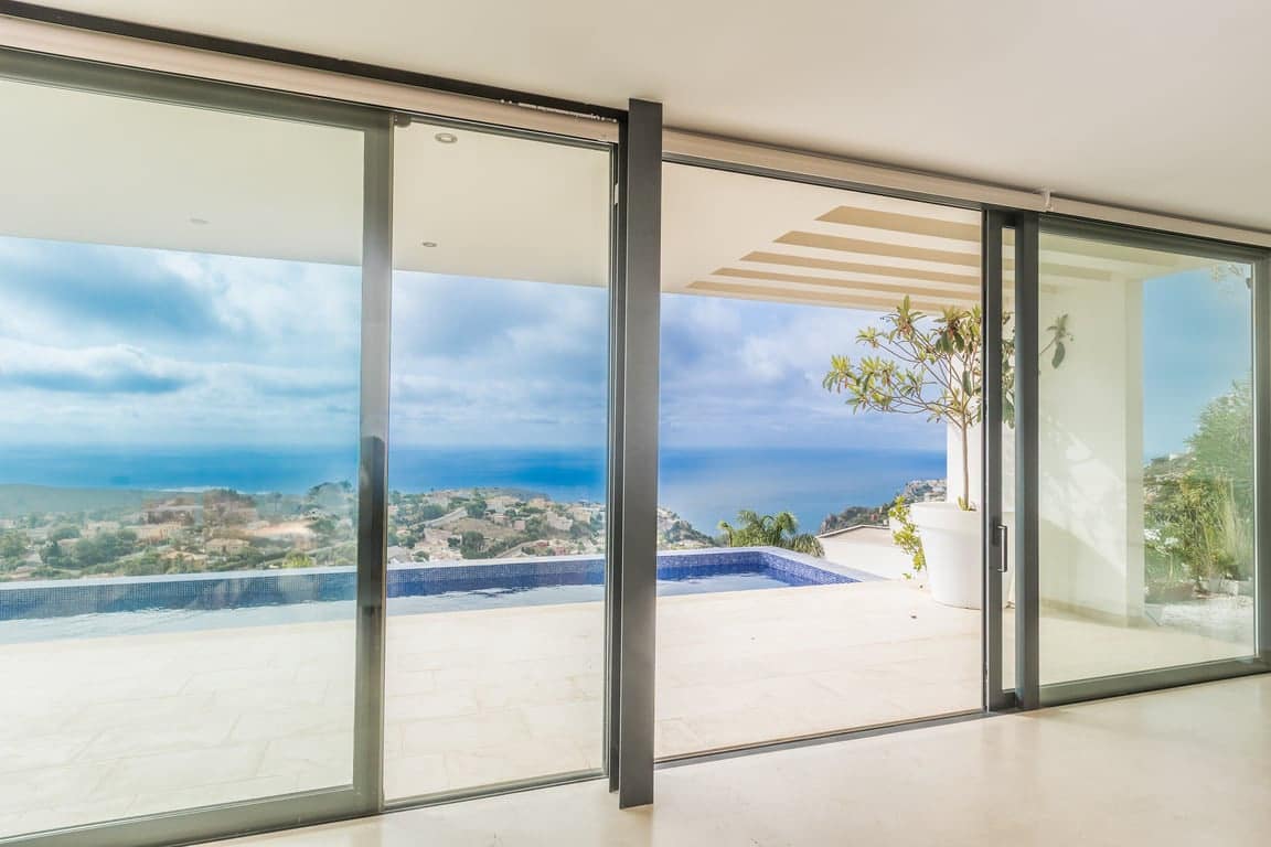 Chalet de 3 habitaciones en Cumbre del Sol en venta con piscina garaje - 2.350.000 € (Ref: 10125233)