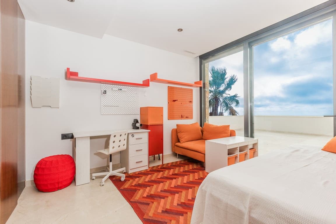 Chalet de 3 habitaciones en Cumbre del Sol en venta con piscina garaje - 2.350.000 € (Ref: 10125233)